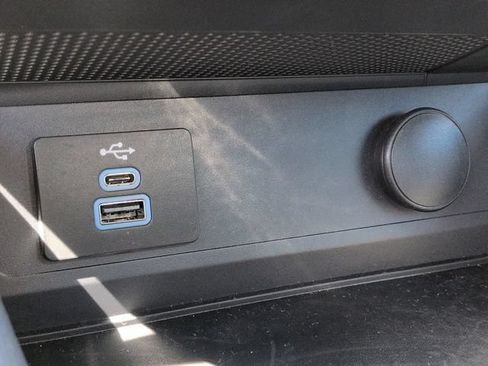 Used 2025 Ford Mustang GT Premium RWD image 27