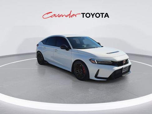 Used 2025 Honda Civic Type R image 2