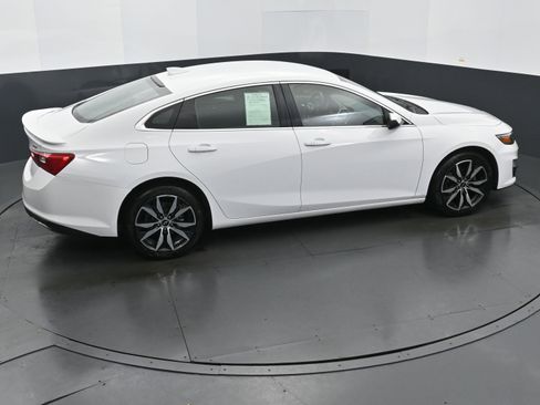 Used 2023 Chevrolet Malibu RS image 32