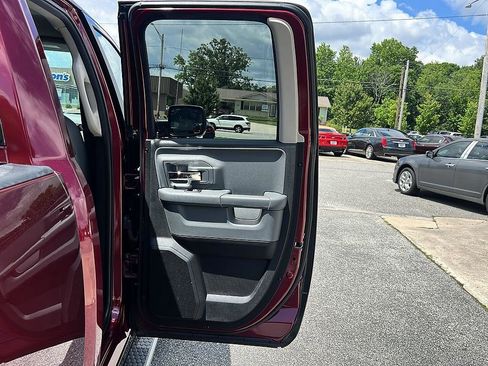 Used 2018 RAM 1500 Big Horn AWD/4WD image 29