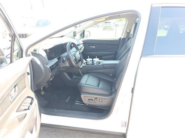 Used 2025 Nissan Murano SV AWD/4WD image 9