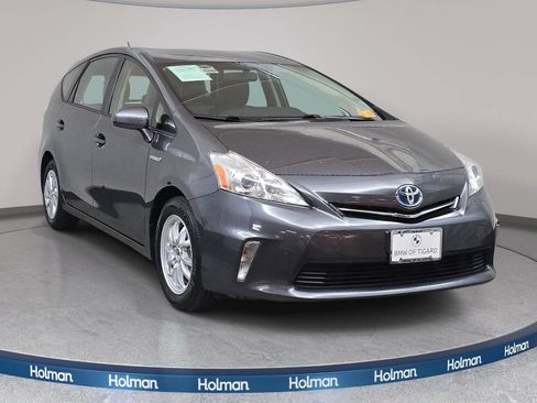 Used 2014 Toyota Prius V Three FWD image 3