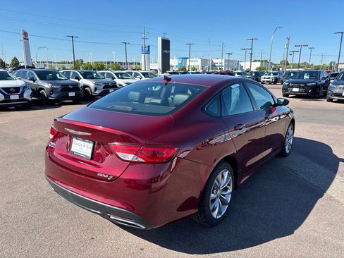 Used 2016 Chrysler 200 S FWD image 5
