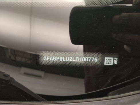 Used 2020 Ford Fusion SE image 33