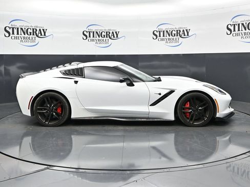 Used 2019 Chevrolet Corvette Stingray Coupe w/ Carbon Flash Badge Package RWD image 8