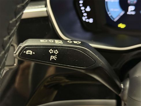 Used 2025 Audi Q3 2.0T Premium image 25