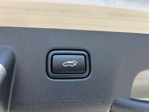 Used 2026 Kia Sportage X-Line w/ X-Line Premium Package AWD/4WD image 7