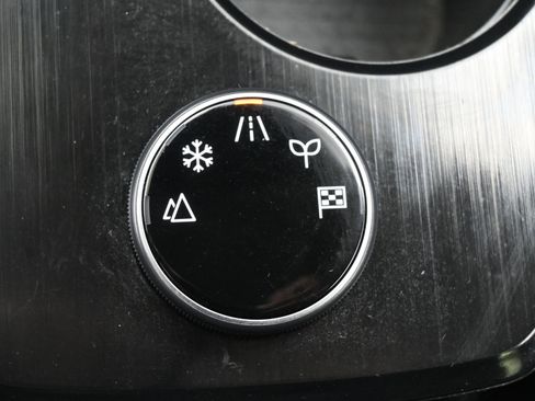 Certified 2023 Nissan Rogue SV image 19