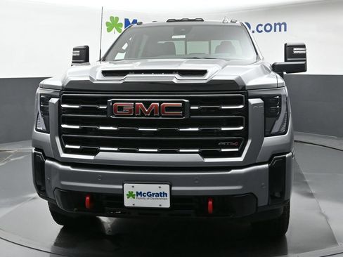 Used 2025 GMC Sierra 2500 AT4 w/ AT4 Premium Plus Package AWD/4WD image 6