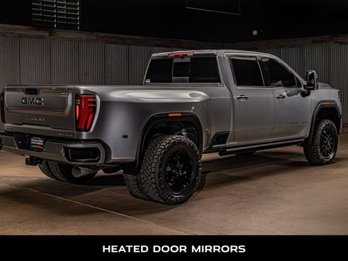 Used 2025 GMC Sierra 3500 Denali w/ Denali Reserve Package AWD/4WD image 10