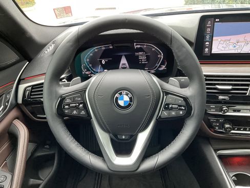 Certified 2023 BMW 540i w/ Executive Package image 13