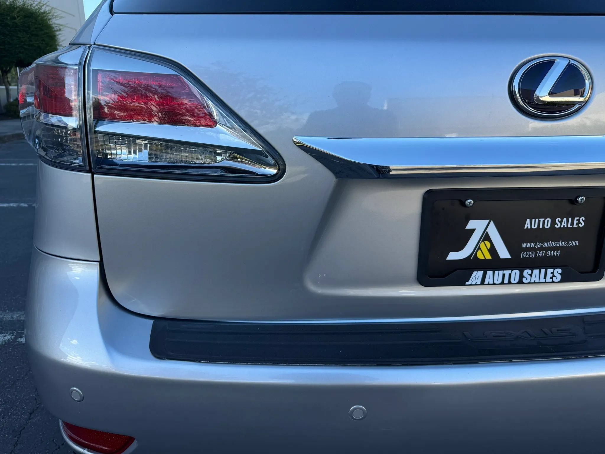 Used 2013 Lexus RX 450h AWD w/ Navigation Pkg image 16