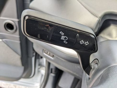 Used 2025 Lincoln Navigator Reserve AWD/4WD image 33