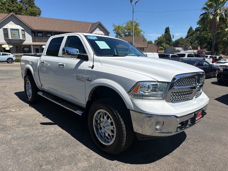 Used 2018 RAM 1500 Laramie w/ Convenience Group AWD/4WD image 5