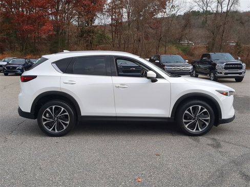 Certified 2022 MAZDA CX-5 AWD 2.5 S w/ Premium Plus Pkg image 3