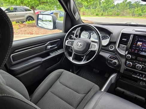 Used 2021 RAM 1500 Big Horn AWD/4WD image 9