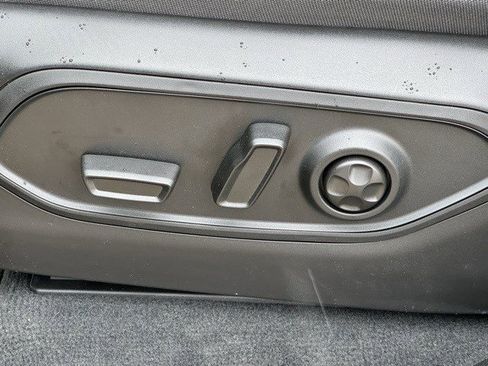 New 2025 Jeep Grand Cherokee L Altitude image 11