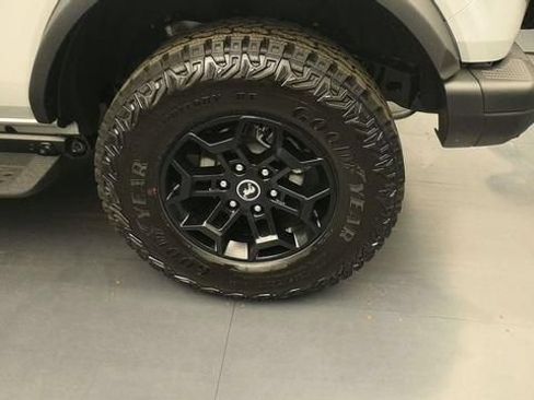 New 2026 Ford Bronco Badlands AWD/4WD image 9