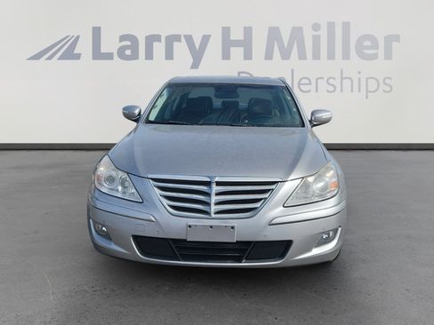 Used 2011 Hyundai Genesis 3.8 w/ Technology Pkg 4 image 8