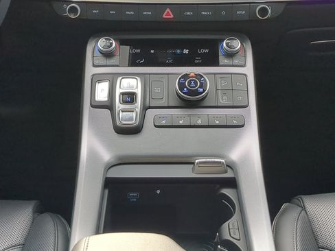 Used 2024 Hyundai Palisade Calligraphy AWD/4WD image 17