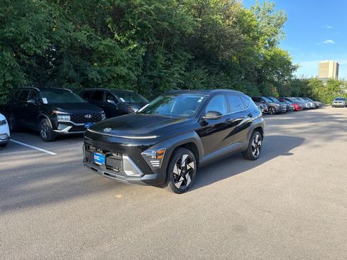 Used 2024 Hyundai Kona Limited AWD/4WD image 4