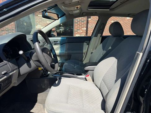 Used 2012 Ford Fusion SE FWD image 9