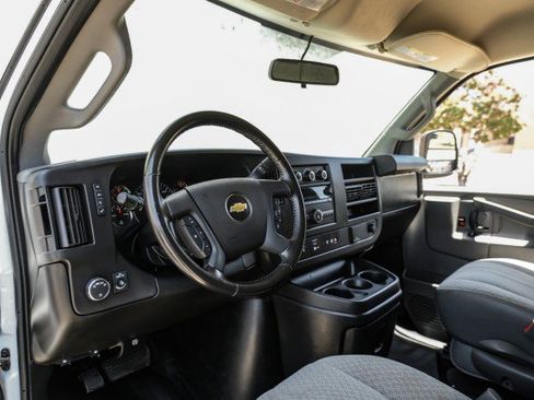 Used 2021 Chevrolet Express 2500 w/ Enhanced Convenience Package RWD image 2