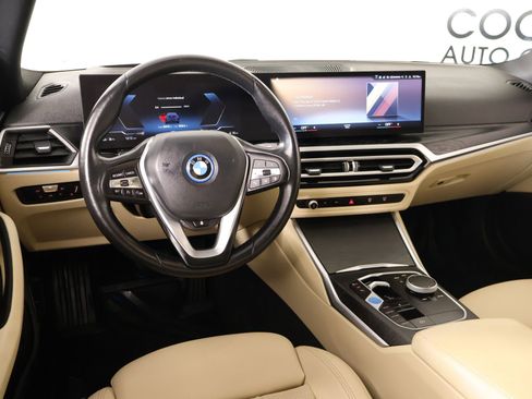Used 2023 BMW i4 eDrive35 w/ Premium Package RWD image 2