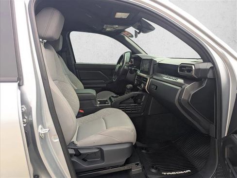 Certified 2025 Toyota Tacoma SR5 image 20