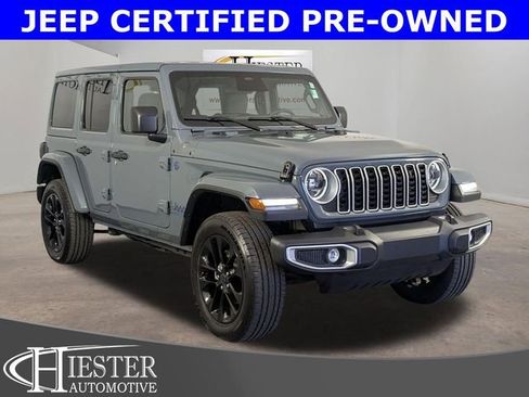 Certified 2025 Jeep Wrangler Unlimited Sahara w/ Safety Group AWD/4WD image 1