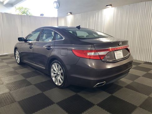 Used 2016 Hyundai Azera Limited image 4