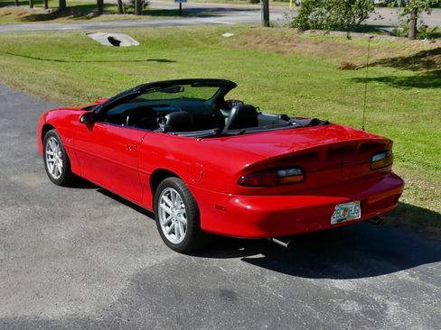 Used 2000 Chevrolet Camaro Z28 w/ SS Performance/Appearance Pkg image 19