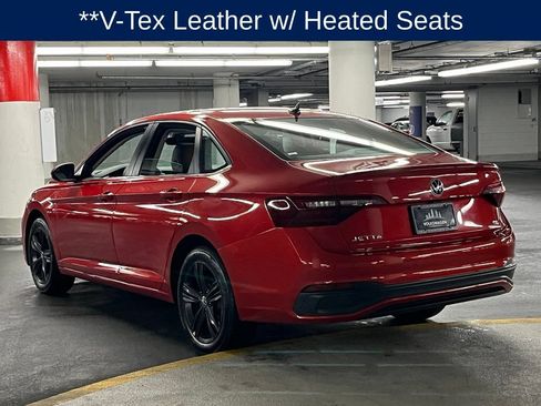 Used 2024 Volkswagen Jetta SE FWD image 5