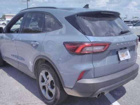 Used 2025 Ford Escape ST-Line Select AWD/4WD image 7