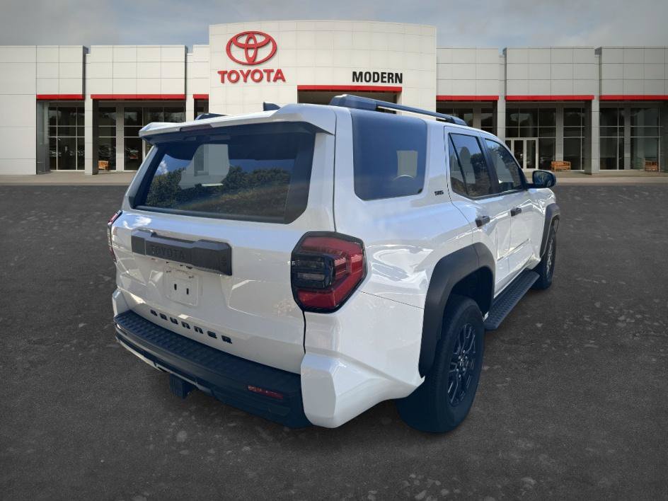 Used 2026 Toyota 4Runner SR5 AWD/4WD image 5
