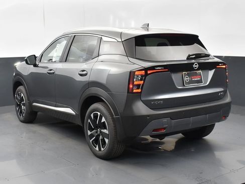 New 2025 Nissan Kicks SV w/ SV Premium Package image 6