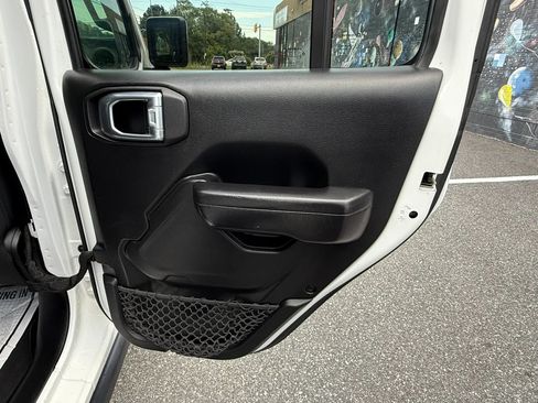 Used 2021 Jeep Wrangler Unlimited Sport AWD/4WD image 34