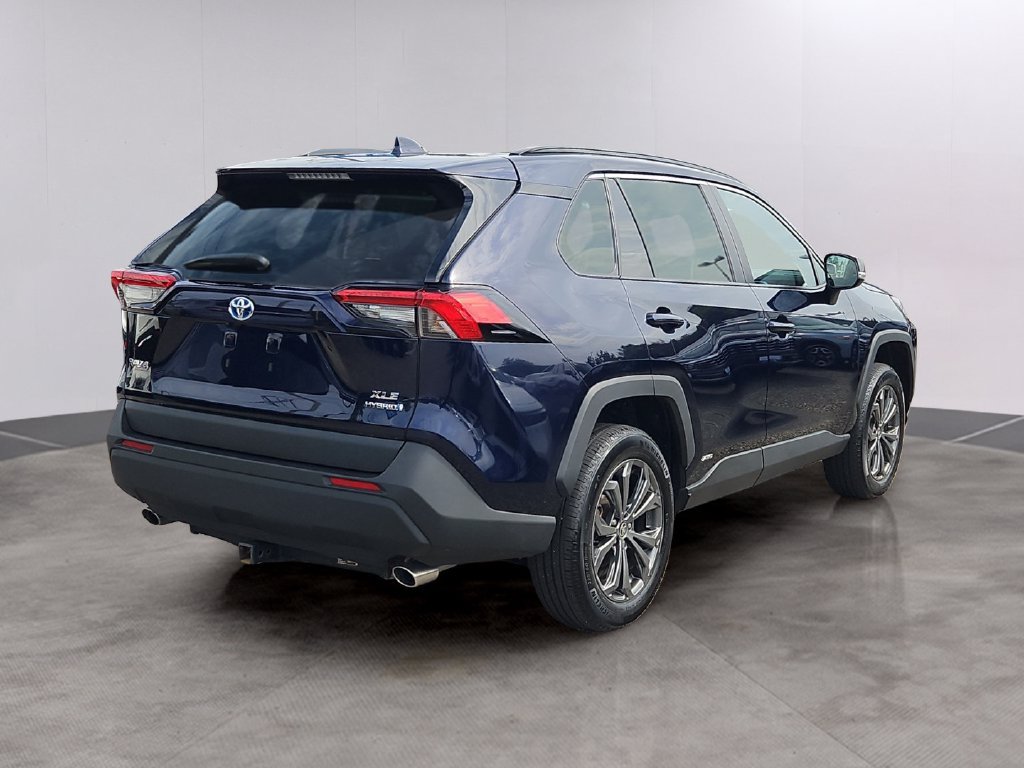 Used 2024 Toyota RAV4 XLE Premium w/ Weather Package AWD/4WD image 4
