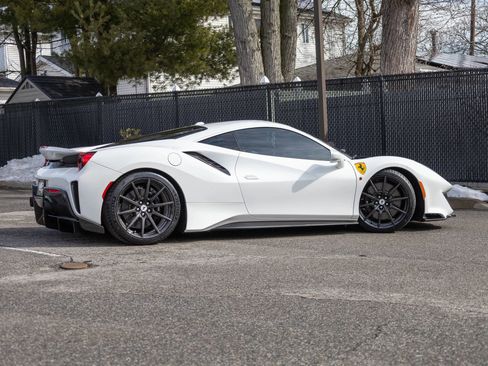 Used 2020 Ferrari 488 Pista Coupe image 32