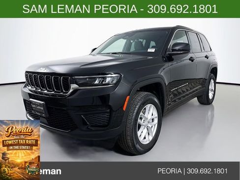 New 2025 Jeep Grand Cherokee Laredo image 3