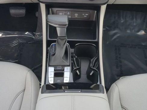 New 2025 Hyundai Tucson SE image 18