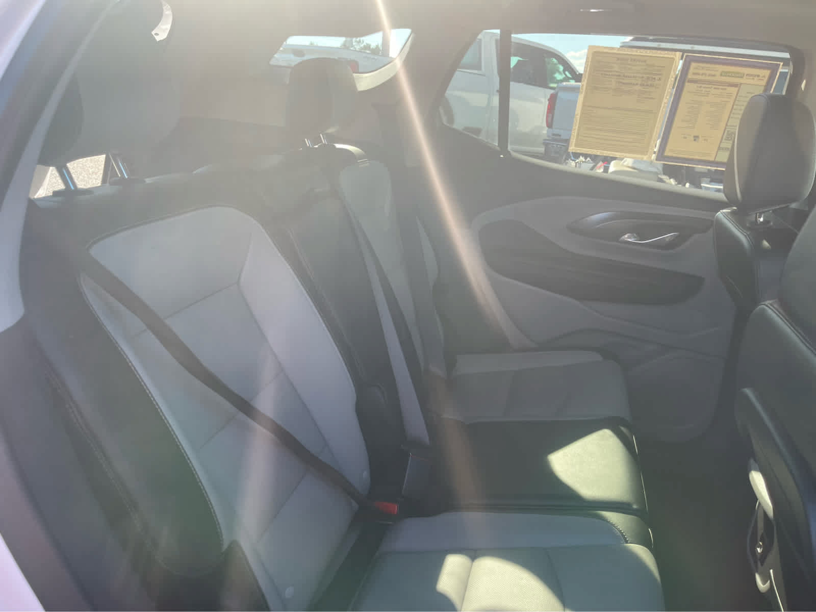 Used 2024 GMC Terrain SLT w/ Tech Package FWD image 24