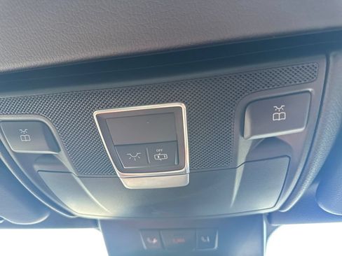 Used 2016 Mercedes-Benz SL 550 image 44