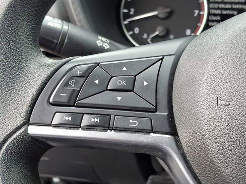 Used 2024 Nissan Sentra SV image 17