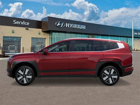 New 2026 Hyundai Ioniq 9 SEL image 3