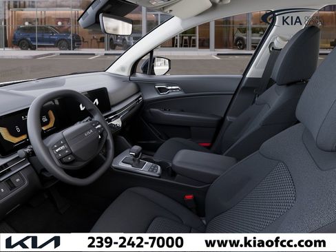 New 2026 Kia Sportage LX w/ LX Convenience Package FWD image 17