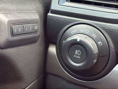 Used 2021 Nissan Titan PRO-4X w/ Pro-4x Convenience Package AWD/4WD image 31