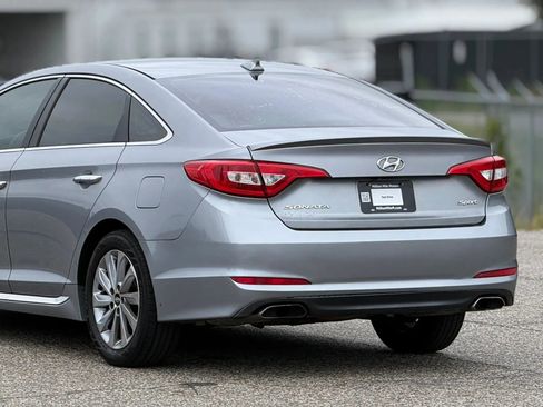 Used 2016 Hyundai Sonata Sport w/ Option Group 1V FWD image 16