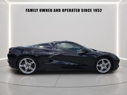 Used 2025 Chevrolet Corvette Stingray Premium Conv w/ 3LT RWD image 2