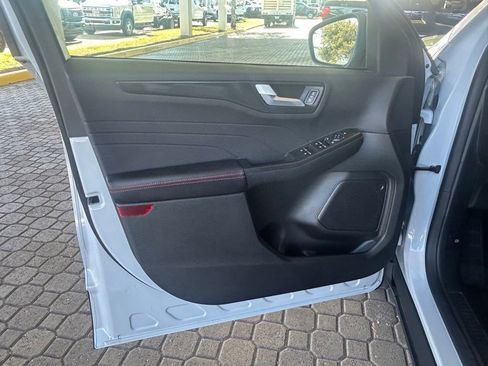 Used 2025 Ford Escape ST-Line w/ Tech Pack #1 image 35